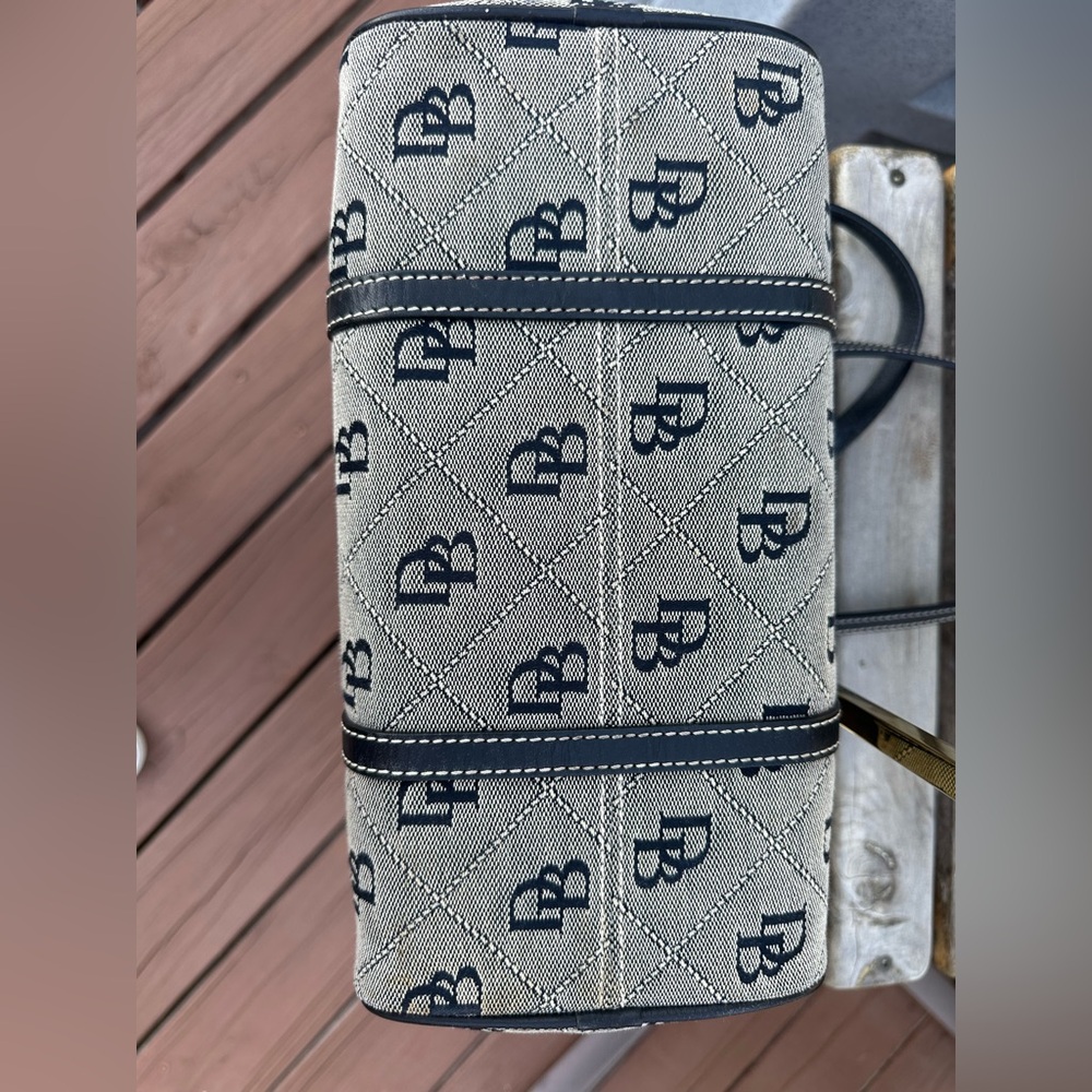 Dooney & Bourke Vintage Black and Gray Monogram Shoulder Bag - Picture 6 of 11